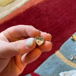 The Queen of hearts Disney Pandora Charm authentic